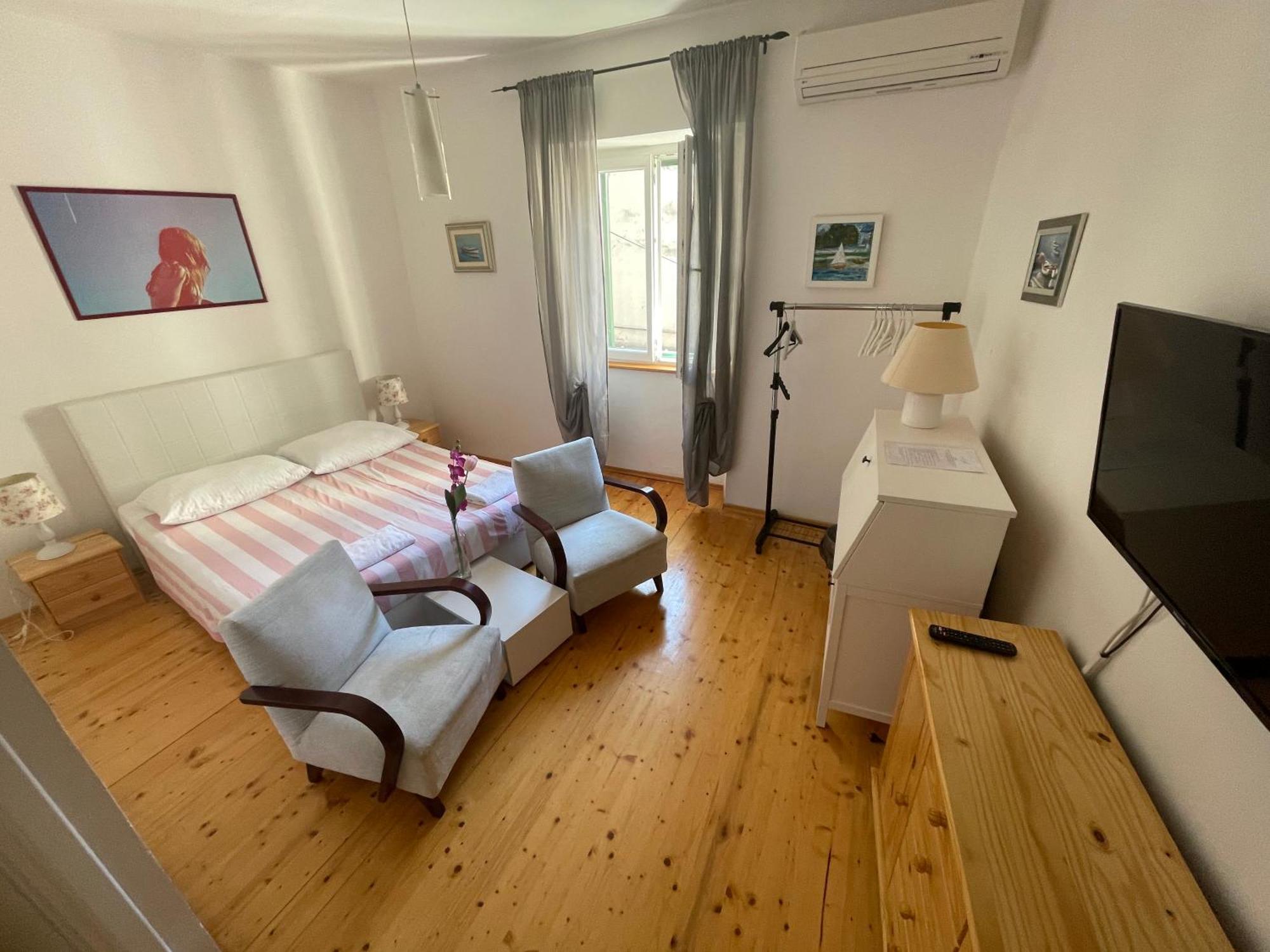 Apartments And Rooms Ille Šibenik Eksteriør billede