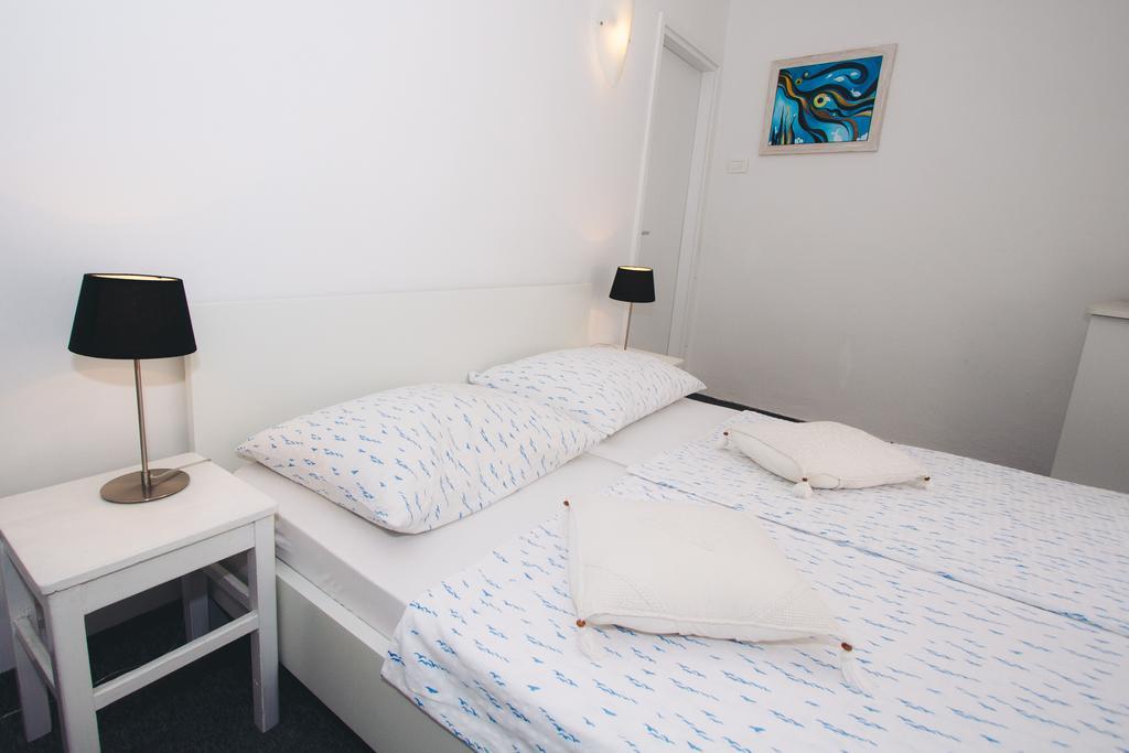 Apartments And Rooms Ille Šibenik Eksteriør billede