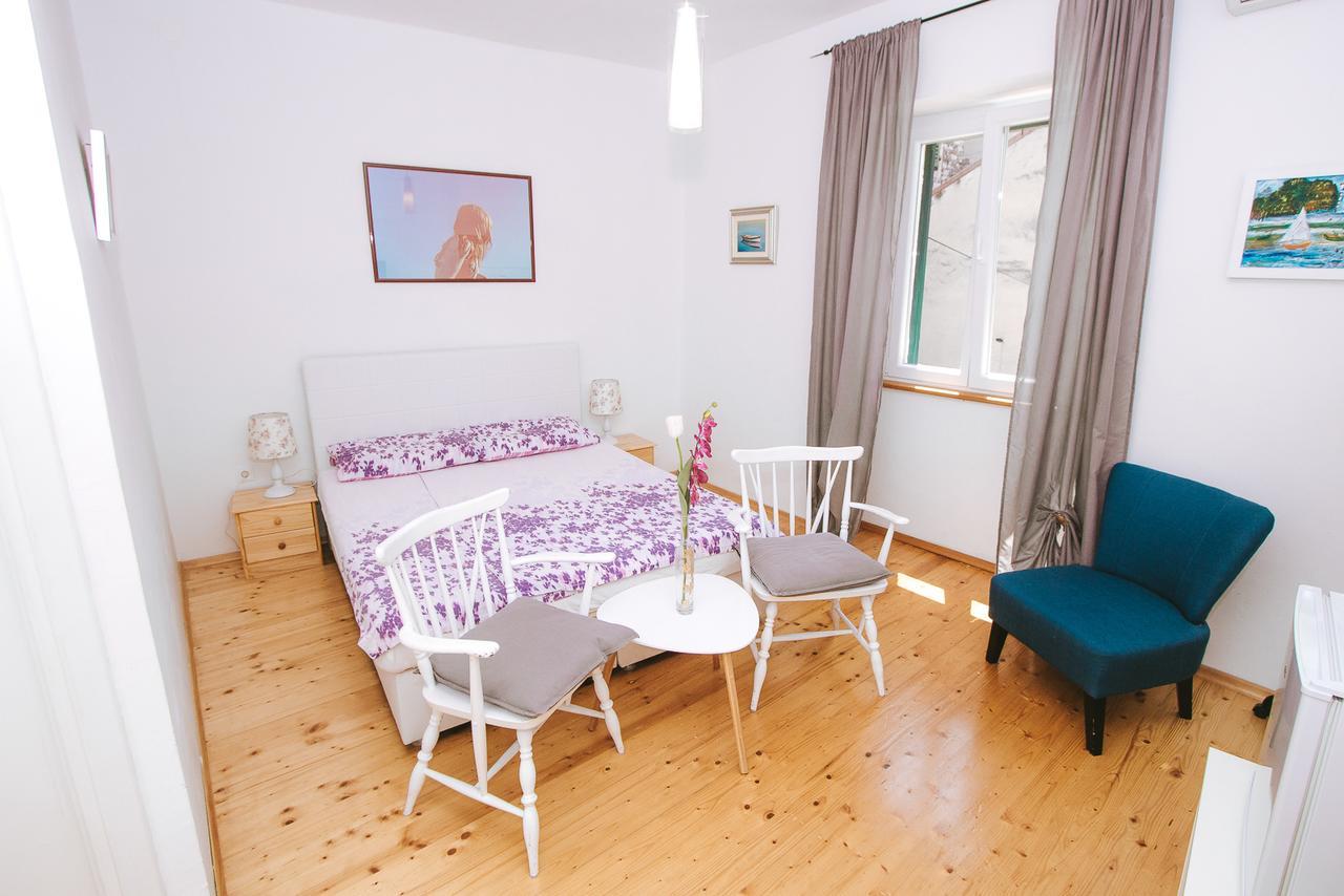 Apartments And Rooms Ille Šibenik Eksteriør billede