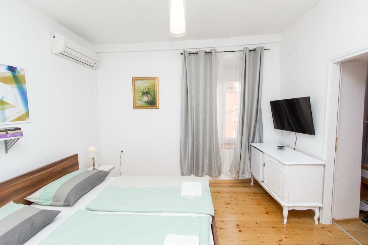 Apartments And Rooms Ille Šibenik Eksteriør billede